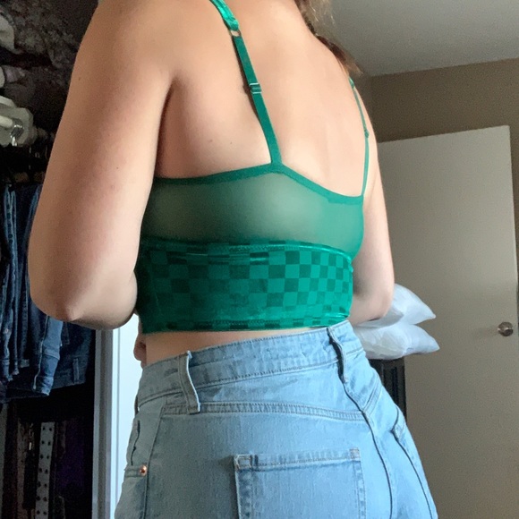 Colsie Green Tank Top - Picture 2 of 4